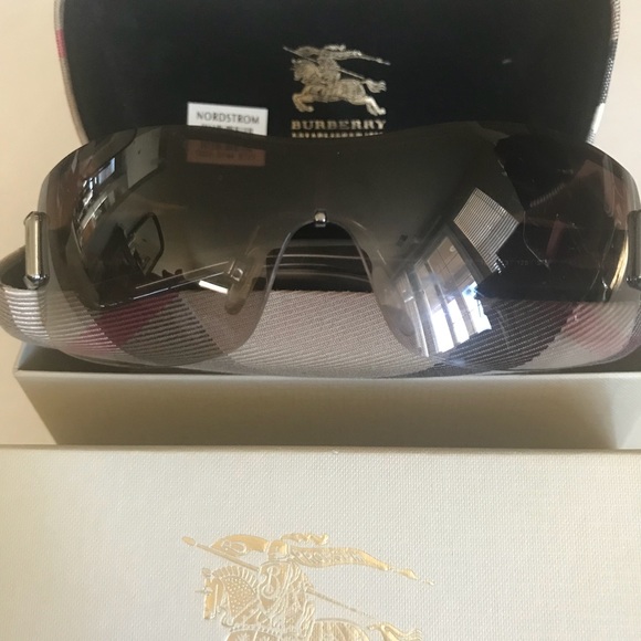 burberry luxottica sunglasses